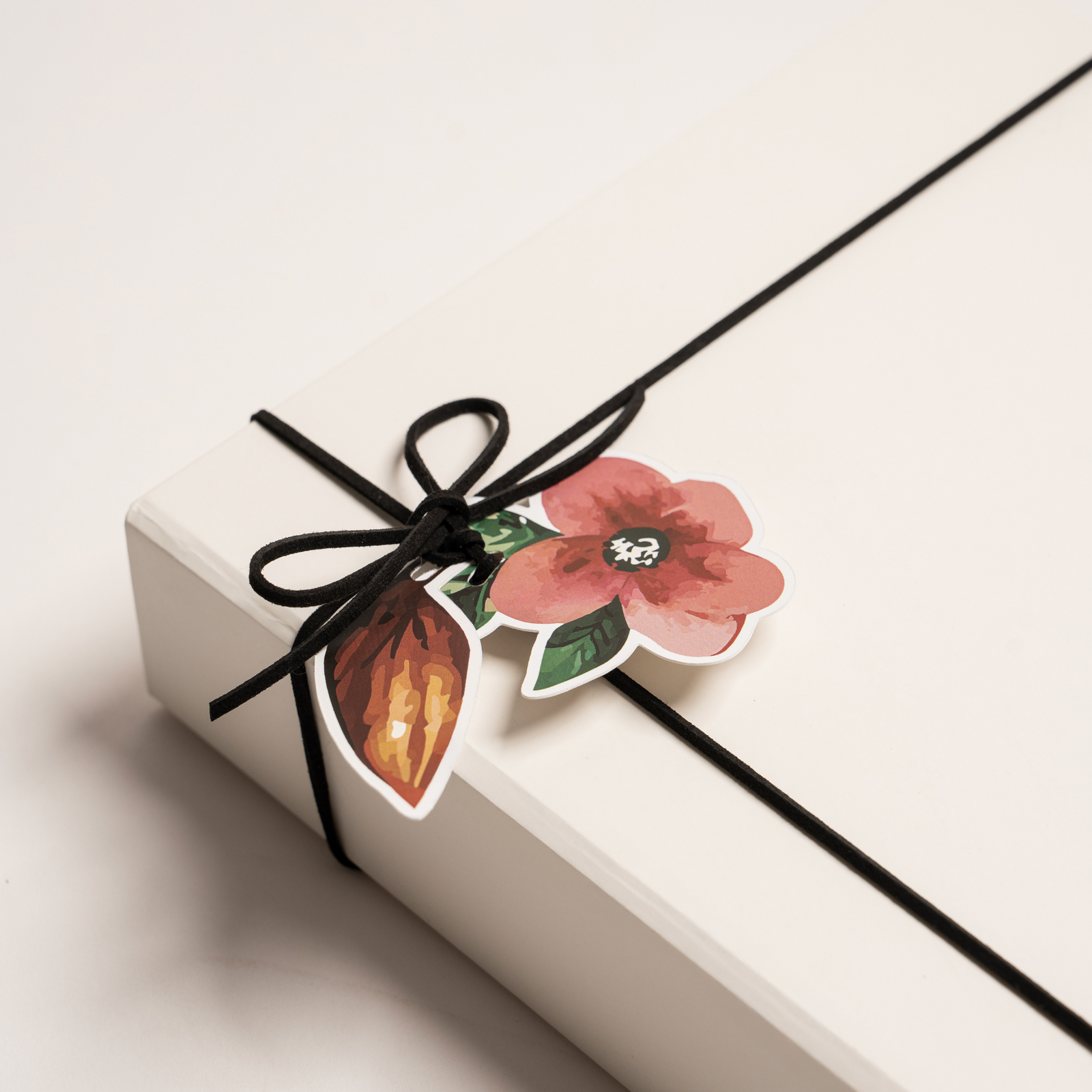 Crimson Blooms – BONBEYOND